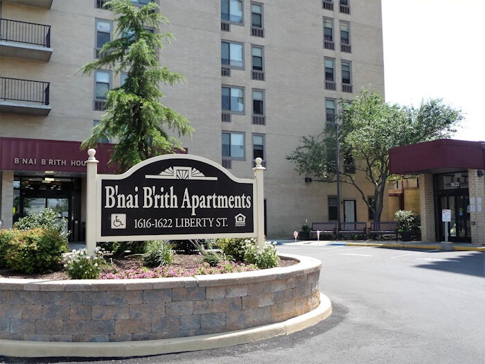 B’nai B’rith Apartments, Allentown, PA Entrance