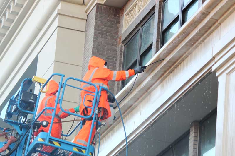 Presto’s gfrc experts clean the Taylor Building in downtown Salinas California